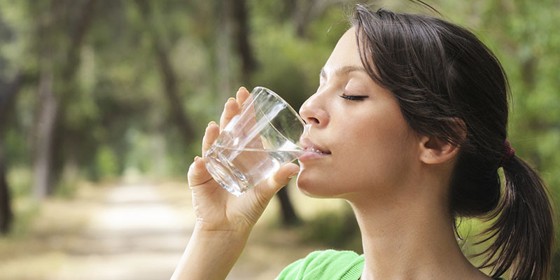 Buvez beaucoup d'eau (iStock)
